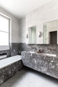 Salle de bains en marbre